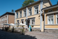 L1001825